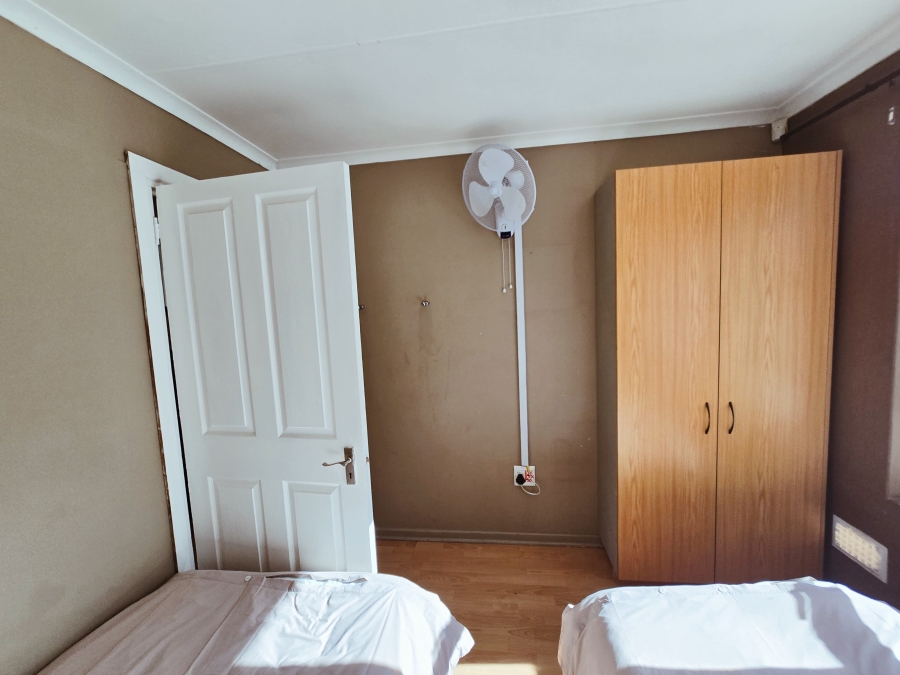 18 Bedroom Property for Sale in Geelhoutboom AH Western Cape